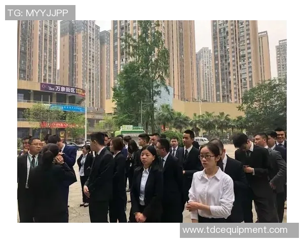 洲际杯精彩回顾成都篮球队展现卓越团队协作精神