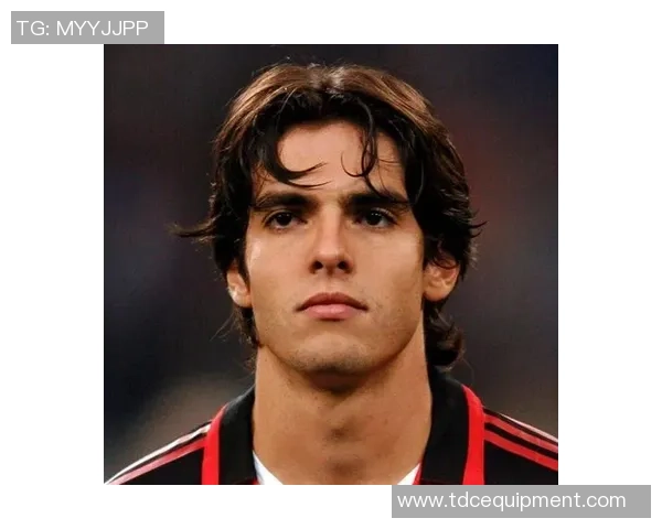 祝福足球明星卡卡愿你在绿茵场上继续闪耀光芒与荣耀