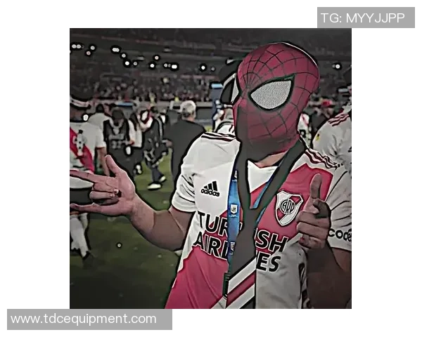 足球明星年后新头像大揭秘各路球星风格迥异引发热议 足球明星年后新头像大揭秘各路球星风格迥异引发热议