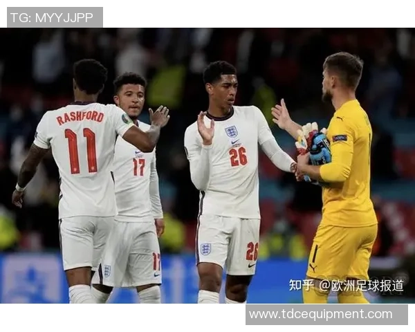 重庆足球队配合实力飙升创造历史新高排名引发关注 重庆足球队配合实力飙升创造历史新高排名引发关注