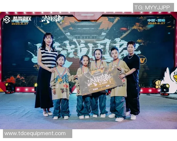 街舞专题:聚焦武汉街舞队的力量 街舞专题:聚焦武汉街舞队的力量