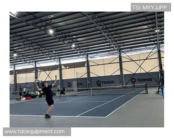 网球战术：上海网球队的中路突破体系