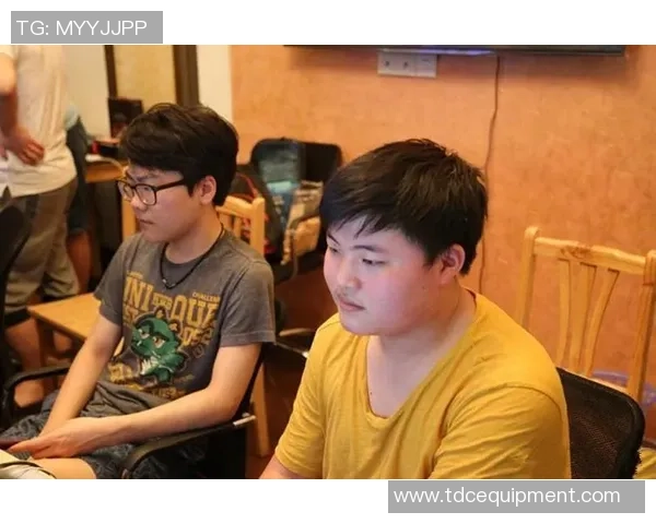 陈丽专访：回顾英雄联盟历程